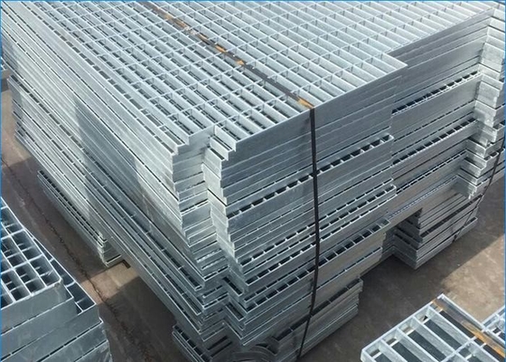 Trung Quốc Nền mạ kẽm cường độ cao Q235 Vật liệu xây dựng nhà cung cấp