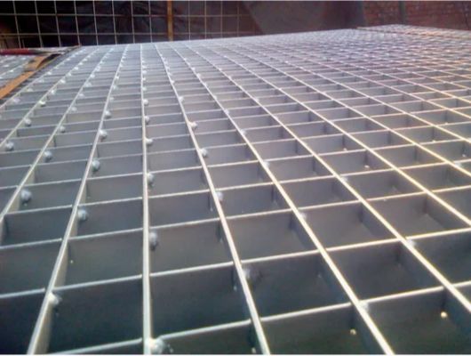 Q235/Q345 Vật liệu Thiết kế hình vuông Thép nhựa