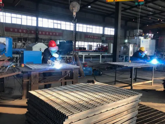 Nắp cống thoát nước bằng thép không gỉ chống ăn mòn, lưới grating, thanh phẳng có răng cưa