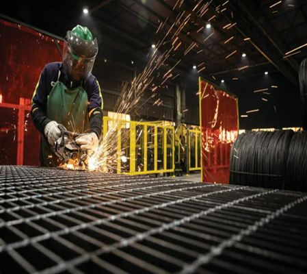 Sàn lưới thép mạ kẽm chống gỉ, lưới thép răng cưa