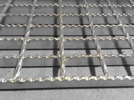 A325 Cao chất lượng Carbon Steel Weld Bar Metal Grate HDG Anti-Slip International Standard Steel Grating cho nền tảng thép / bảng lưới đường đi bộ / sàn