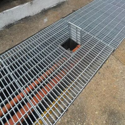 Mạng lưới thép kẽm thép với thanh xách 20x3 cho thoát nước nền tảng và nắp rãnh