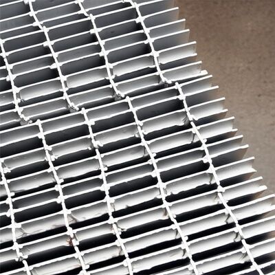 Lắp đặt dễ dàng Lưới thép mạ kẽm chịu tải nặng cho Sàn và Lối đi