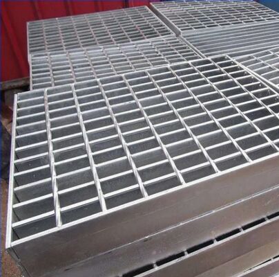 Heavy Duty Serrated Welded ASTM A36 Galvanized Steel Grating for Industrial Walkways and Platforms