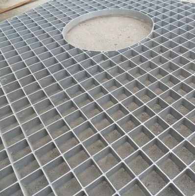 Q235 Carbon Steel Walking Steel Grating with Hot Dip Galvanized and Serrated Surface for High Strength and Durability
