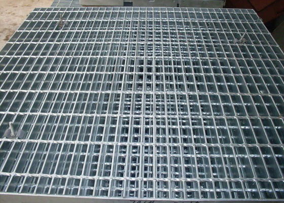 Bề mặt bằng thép mạ bạc, tấm lót bằng kim loại cán nóng