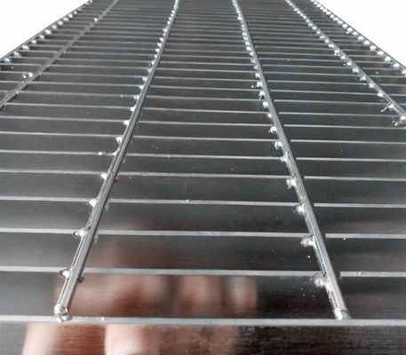 Vật liệu xây dựng kim loại Mạ kẽm Q235/Q345/SS304/SS316 Lưới thép không gỉ