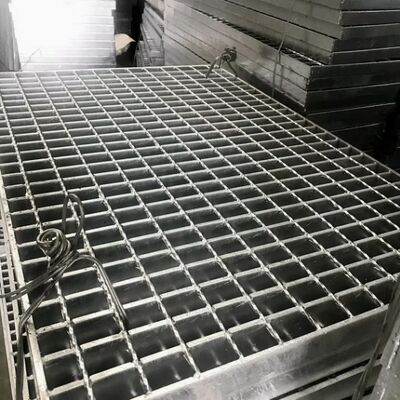 Tấm grating thép mạ kẽm chịu tải nặng với bề mặt răng cưa chống trượt