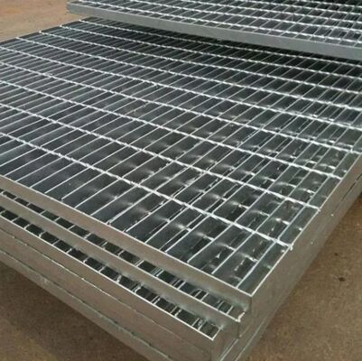 Hot DIP Galvanized Heavy Duty Steel Grating với bề mặt serrated cho các ứng dụng chống trượt