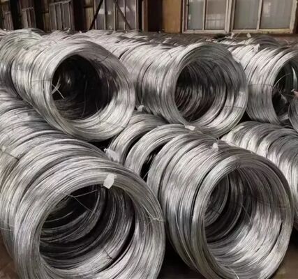 Sợi sắt galvanized ngâm nóng với lớp phủ kẽm 40-240g / m2 và thép carbon thấp trong BWG 8-BWG 22 kích cỡ